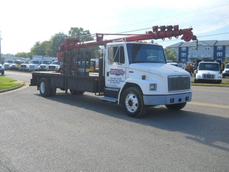 1997 Freightliner FL70 5