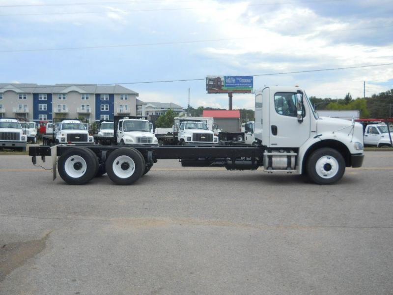 2008 Freightliner BUSINESS CLASS M2 112 11