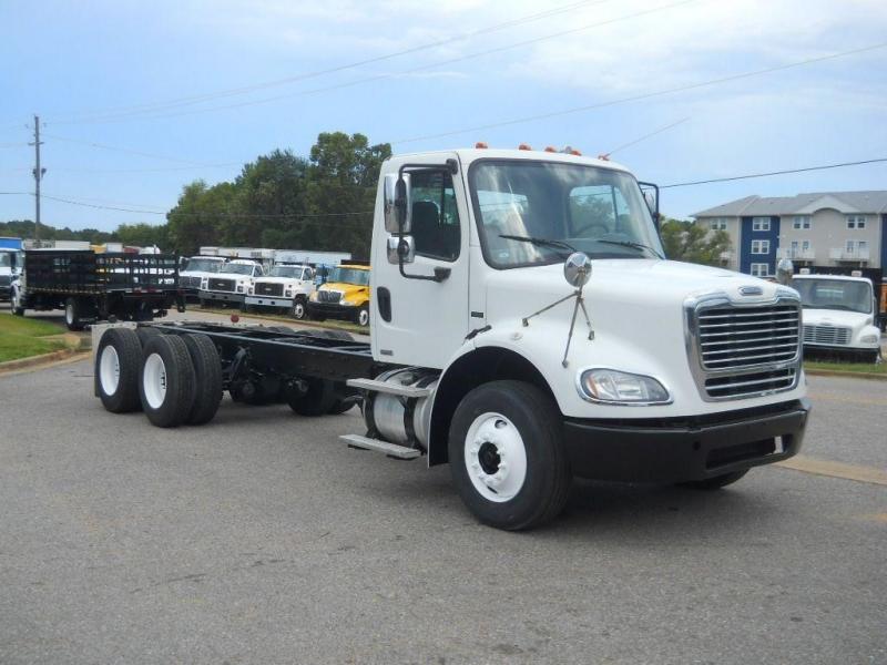 2008 Freightliner BUSINESS CLASS M2 112 12