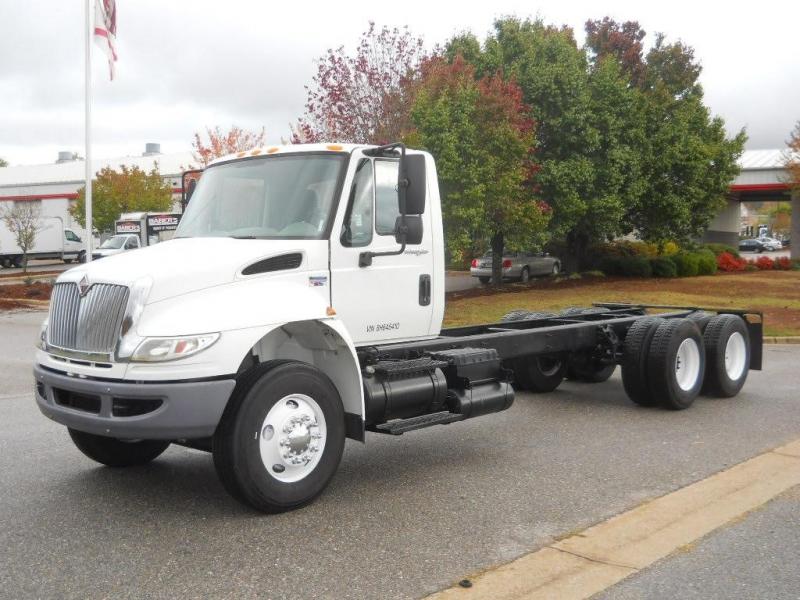 2008 International 4400 1