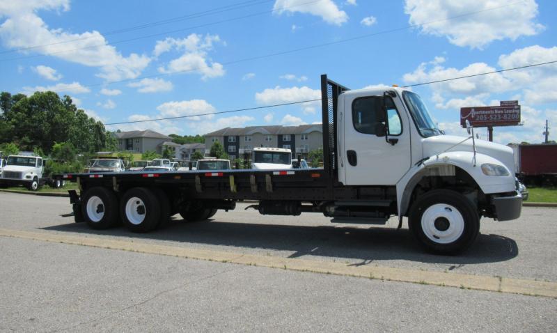 2017 Freightliner BUSINESS CLASS M2 106 2