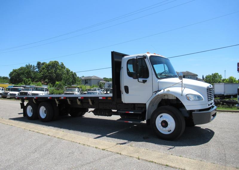 2016 Freightliner BUSINESS CLASS M2 106 1