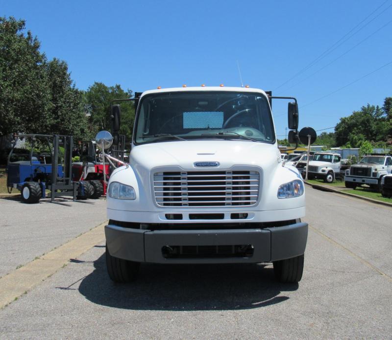 2016 Freightliner BUSINESS CLASS M2 106 2