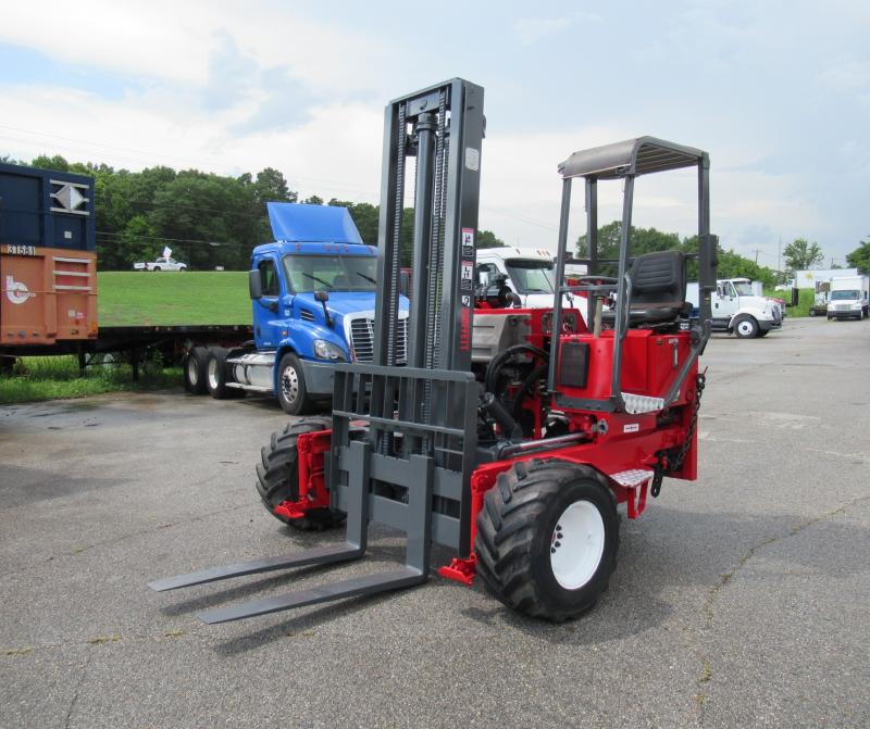 2004 Moffett M5500 1