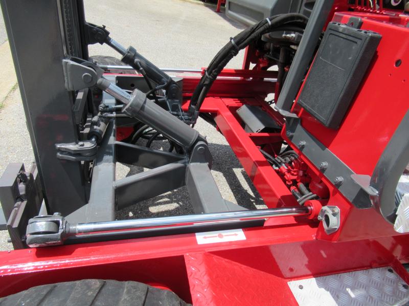 2004 Moffett M5500 12