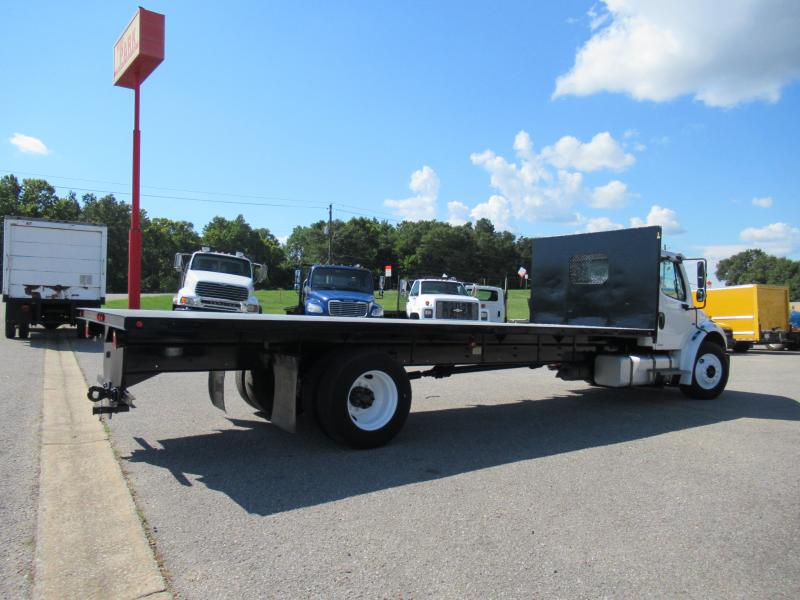 2006 Freightliner BUSINESS CLASS M2 106 6