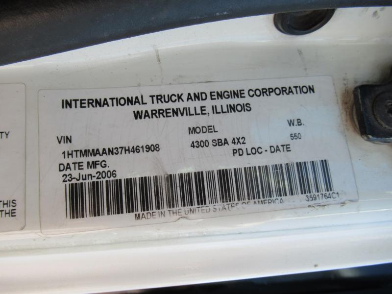 2007 International 4300 11