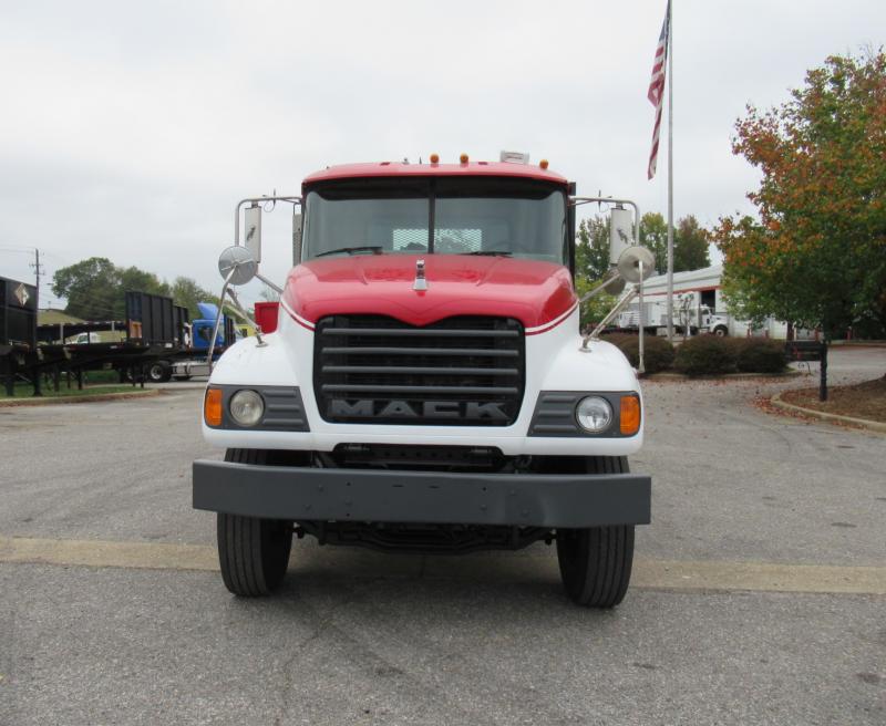 2006 Mack CV713 5