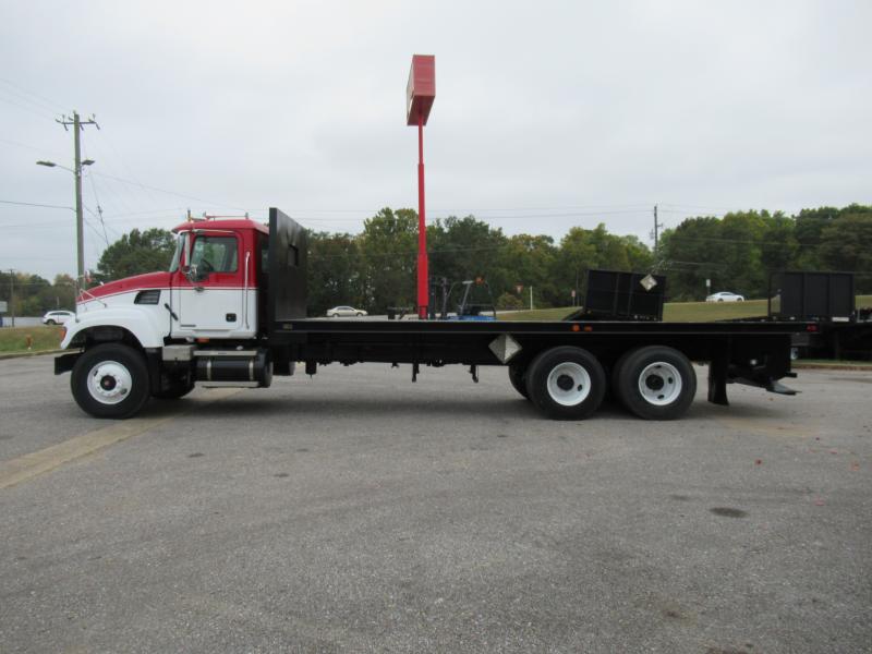 2006 Mack CV713 8