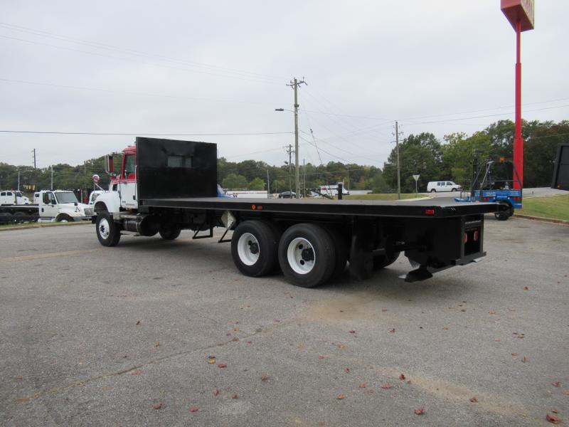 2006 Mack CV713 9