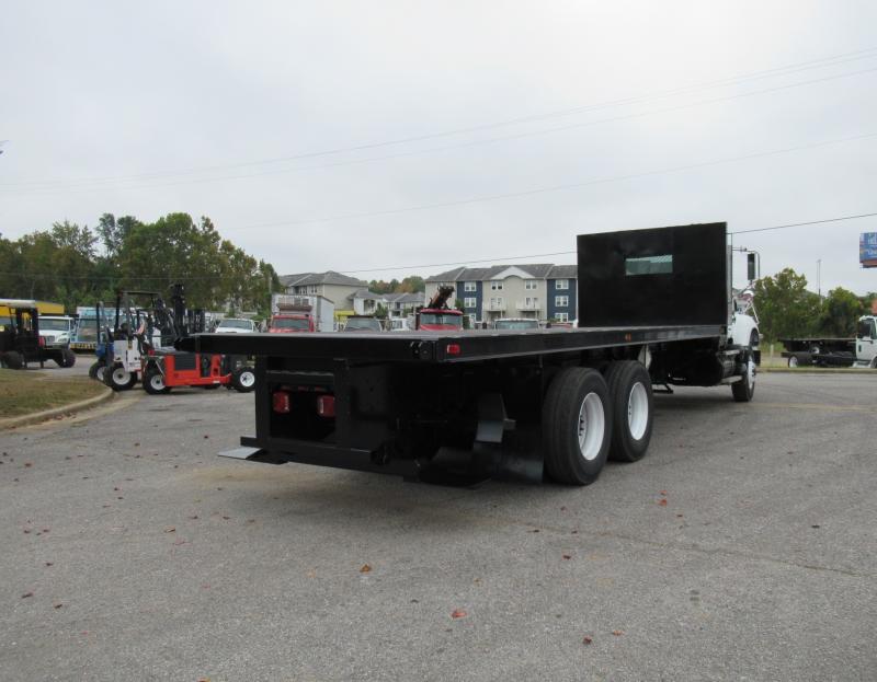 2006 Mack CV713 11