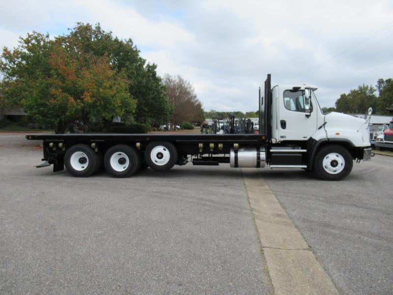 2014 Freightliner 114SD 4