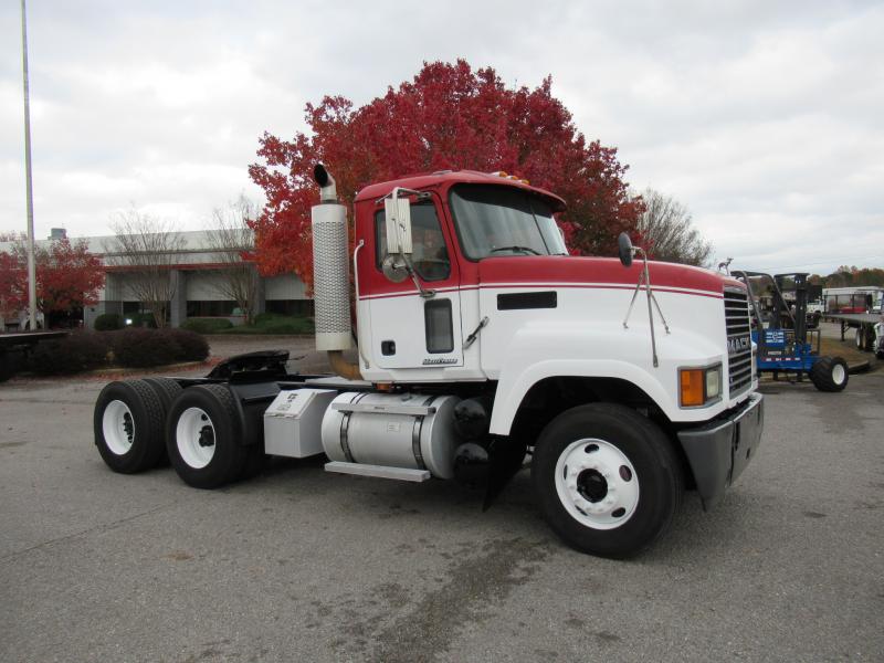 2007 Mack CHN613 1