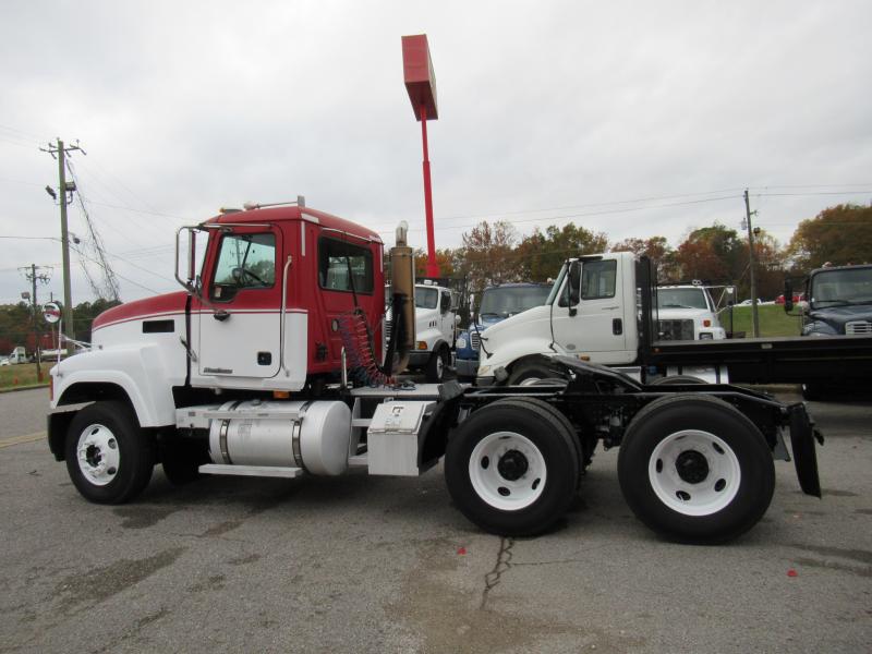 2007 Mack CHN613 4