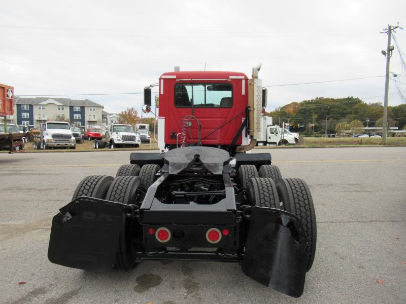 2007 Mack CHN613 5