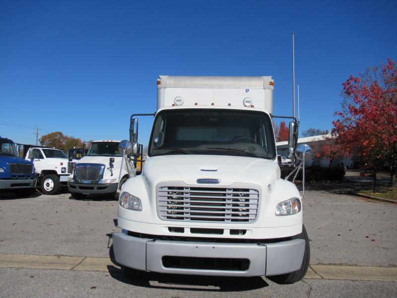 2009 Freightliner M2 106 9