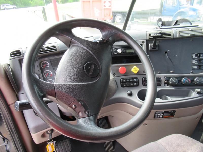 2015 Freightliner CASCADIA 12