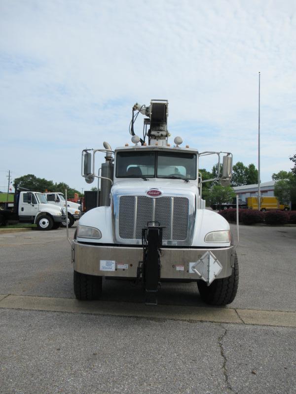 2007 Peterbilt 340 8