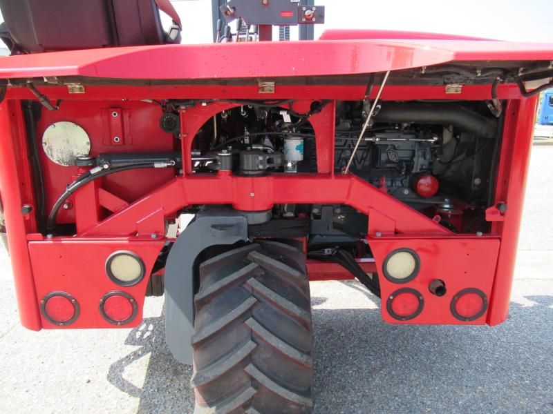 2011 Moffett M55 16