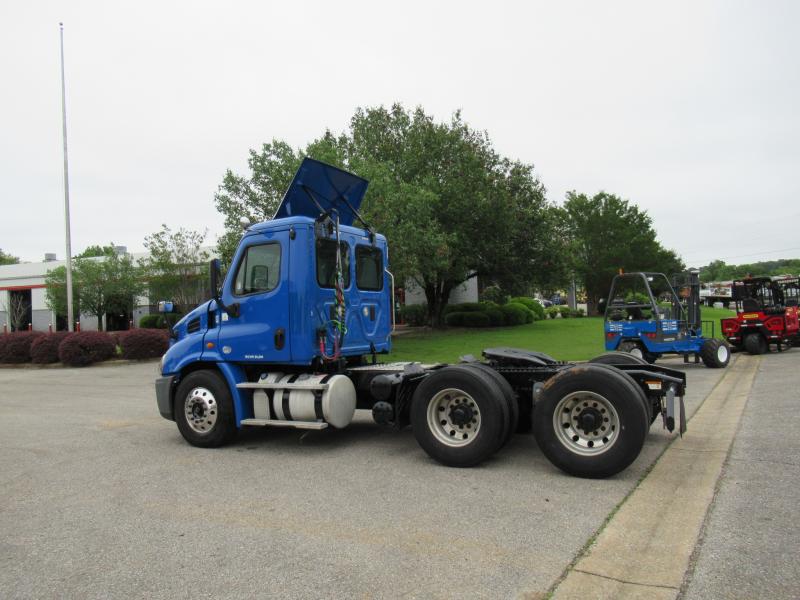 2016 Freightliner CASCADIA 113 3