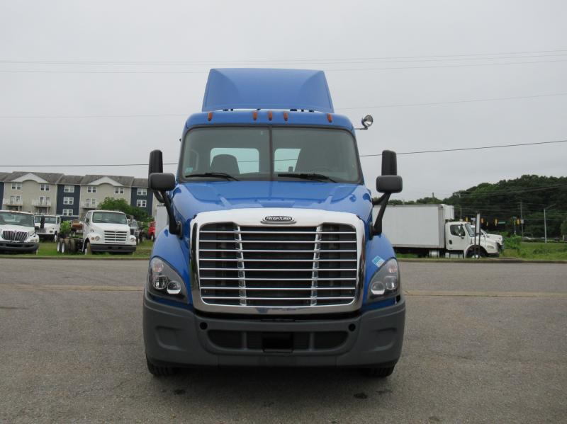 2016 Freightliner CASCADIA 113 7