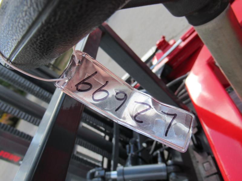 2003 Moffett M5500 19