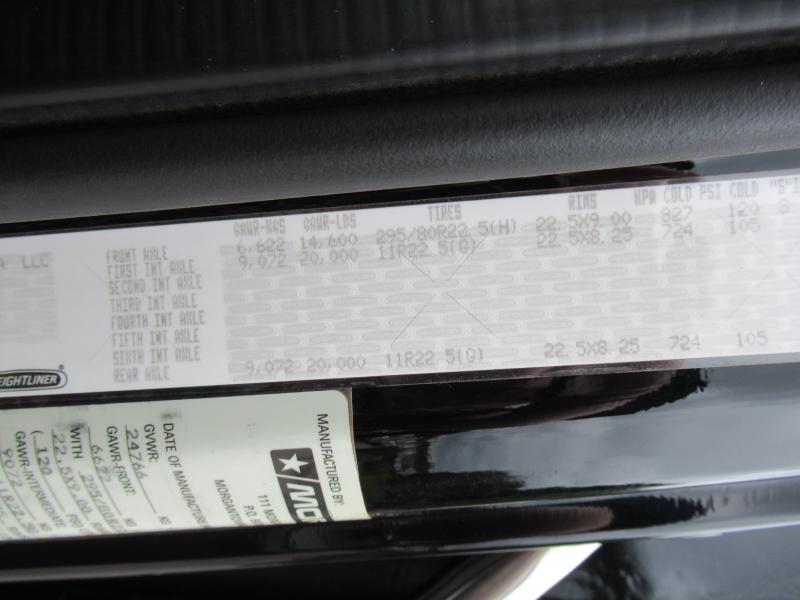2016 Freightliner BUSINESS CLASS M2 106 13
