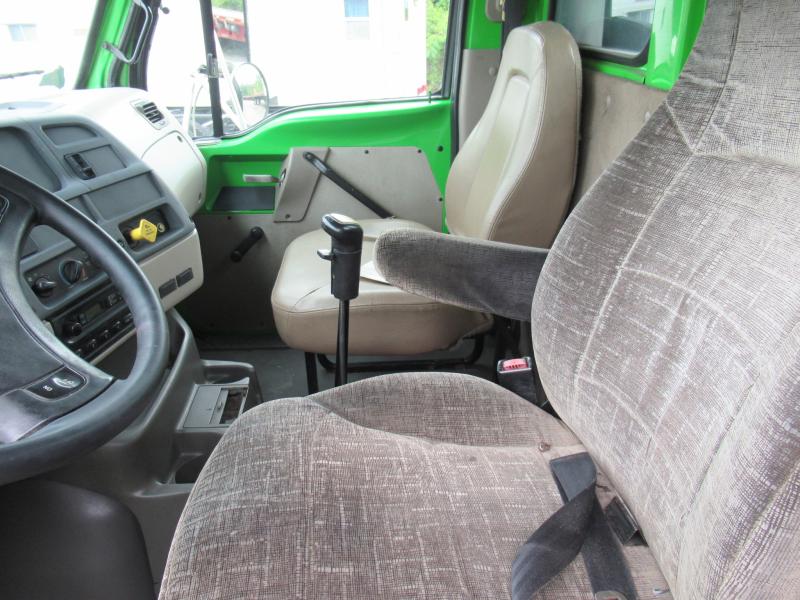 2007 Sterling LT9513 9