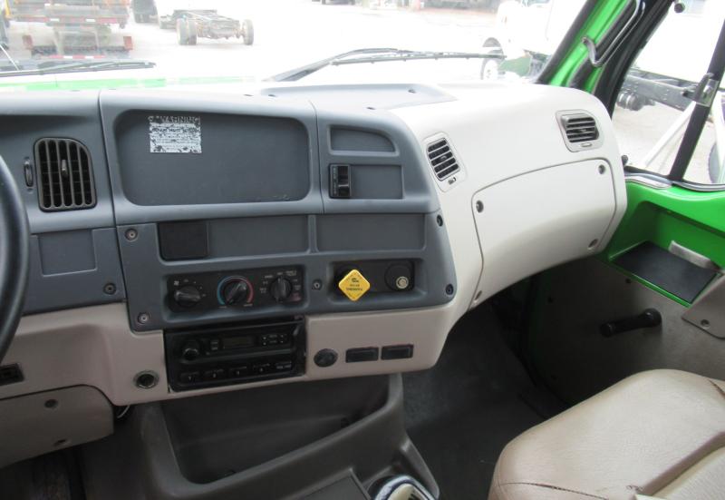 2007 Sterling LT9513 10