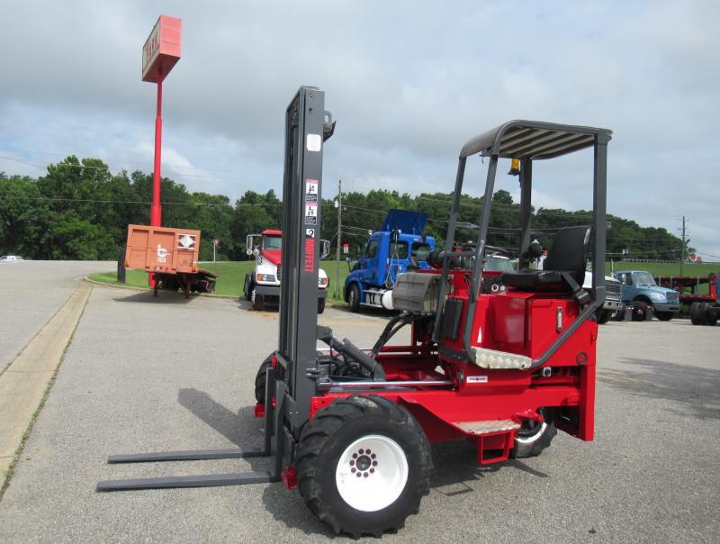 2005 Moffett M5500 1