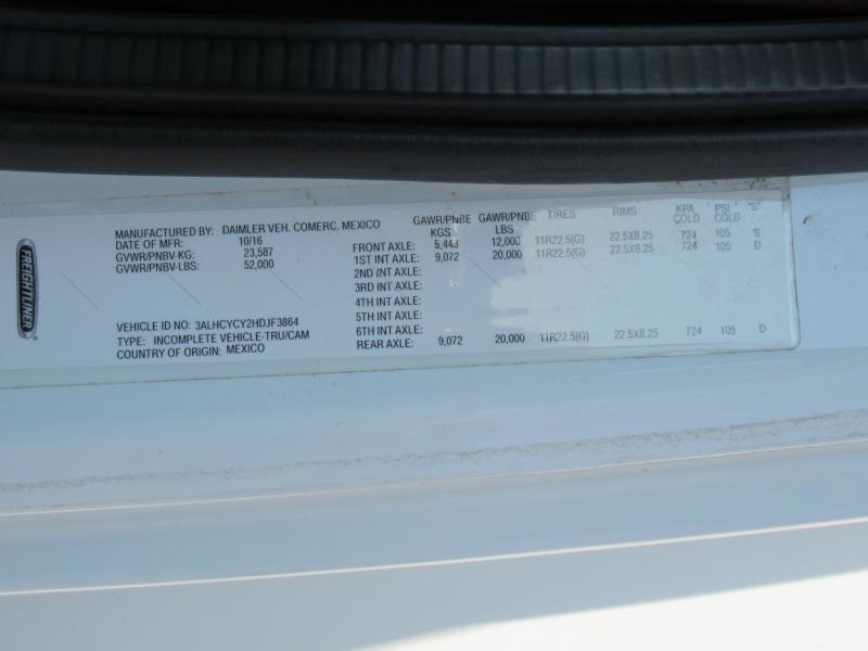 2017 Freightliner BUSINESS CLASS M2 106 12