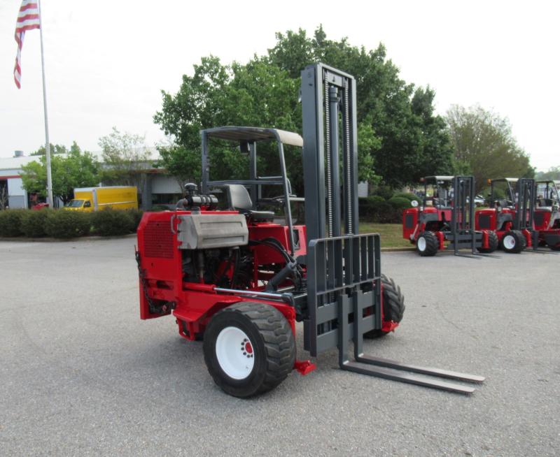 2001 Moffett M5500 1