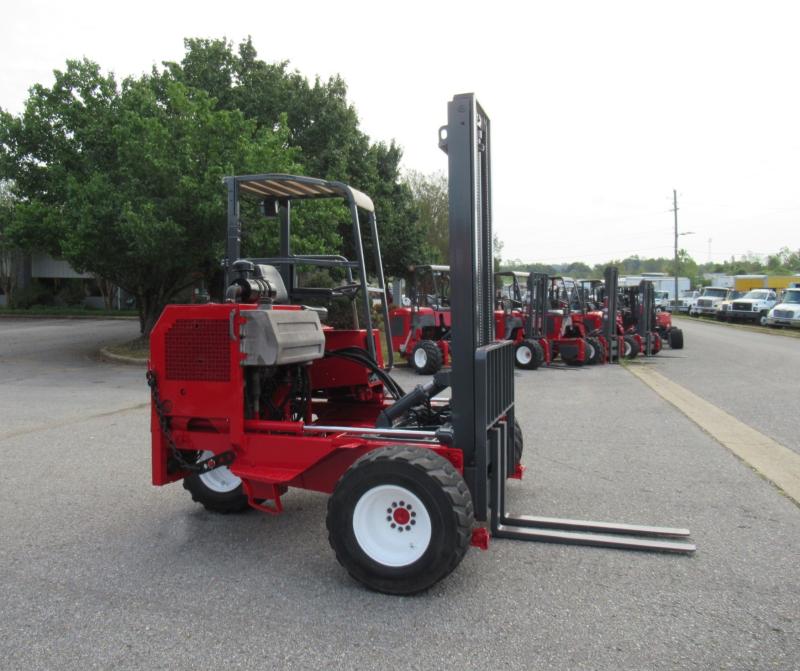 2001 Moffett M5500 2