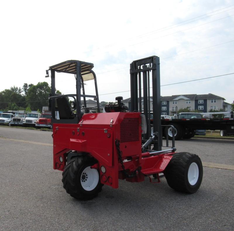 2001 Moffett M5500 5
