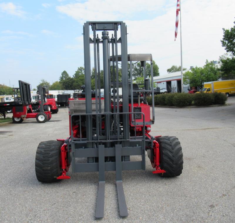 2001 Moffett M5500 10