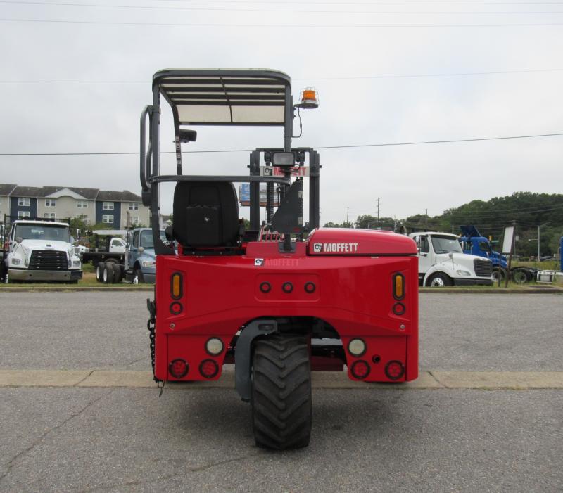 2007 Moffett M55 8
