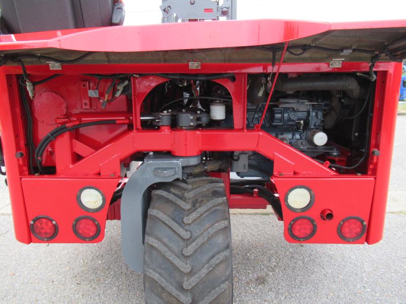 2007 Moffett M55 17