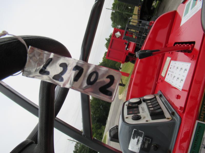 2007 Moffett M55 18