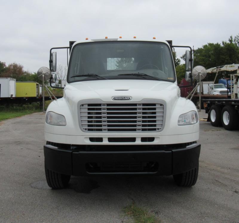 2020 Freightliner BUSINESS CLASS M2 106 2
