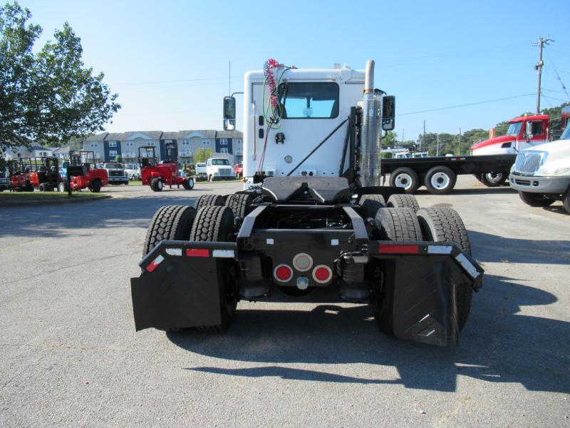 2008 Freightliner Columbia 5