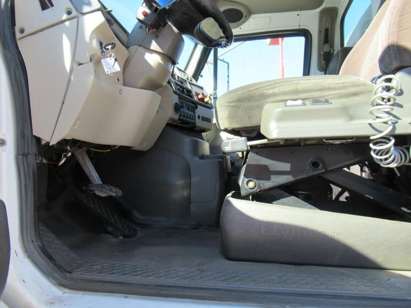 2003 Sterling LT9513 15