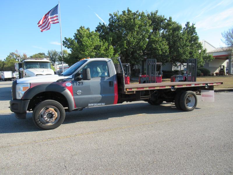 2014 Ford F550 8