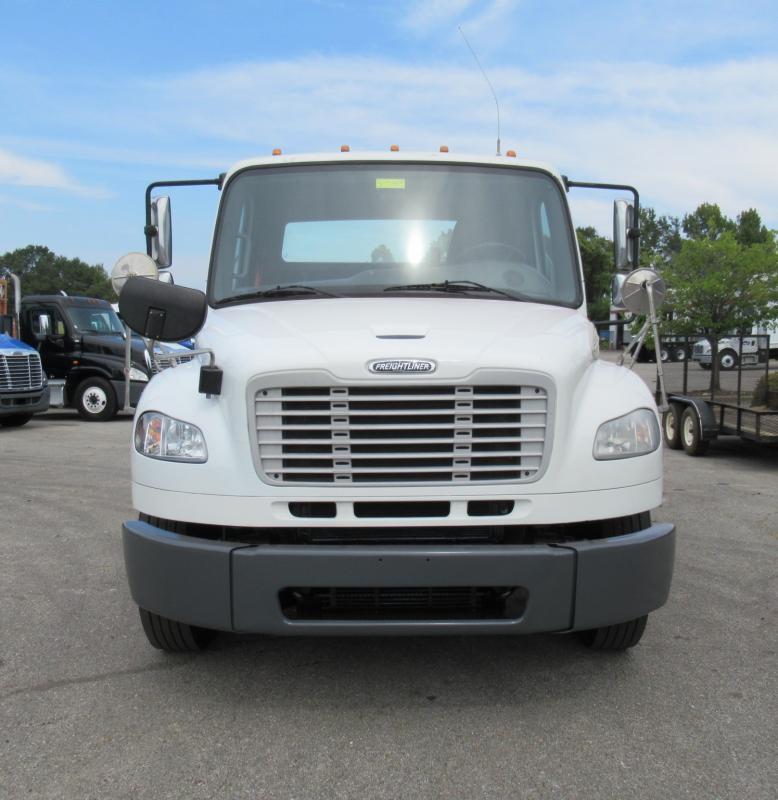 2015 Freightliner BUSINESS CLASS M2 106 6