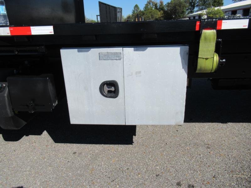 2020 Freightliner BUSINESS CLASS M2 106 15