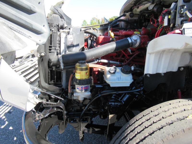 2020 Freightliner BUSINESS CLASS M2 106 18