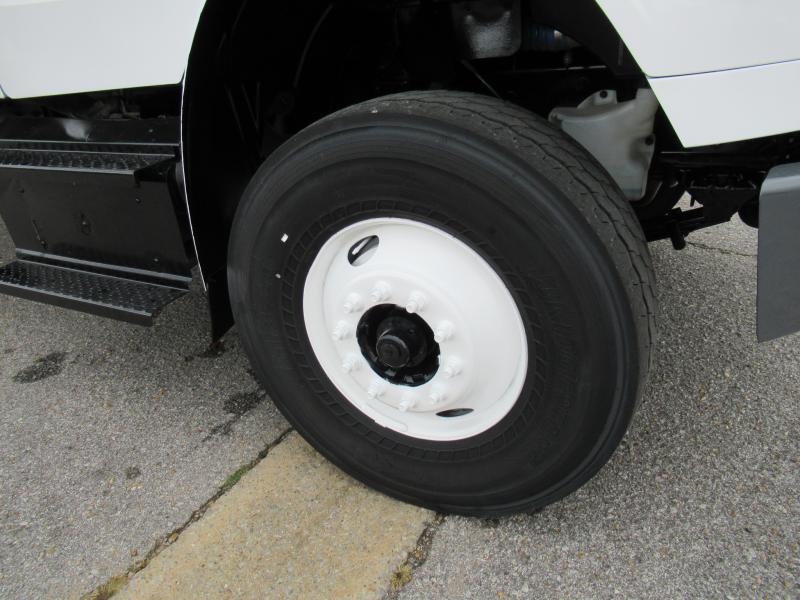 2016 Freightliner BUSINESS CLASS M2 106 14