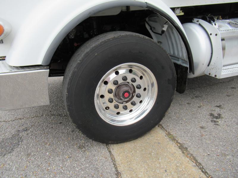 2014 Peterbilt 365 15