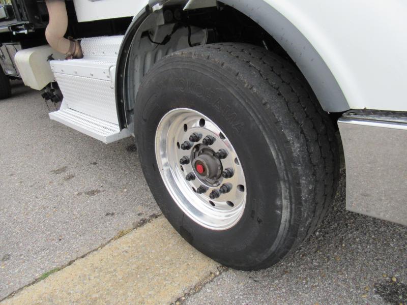 2014 Peterbilt 365 16