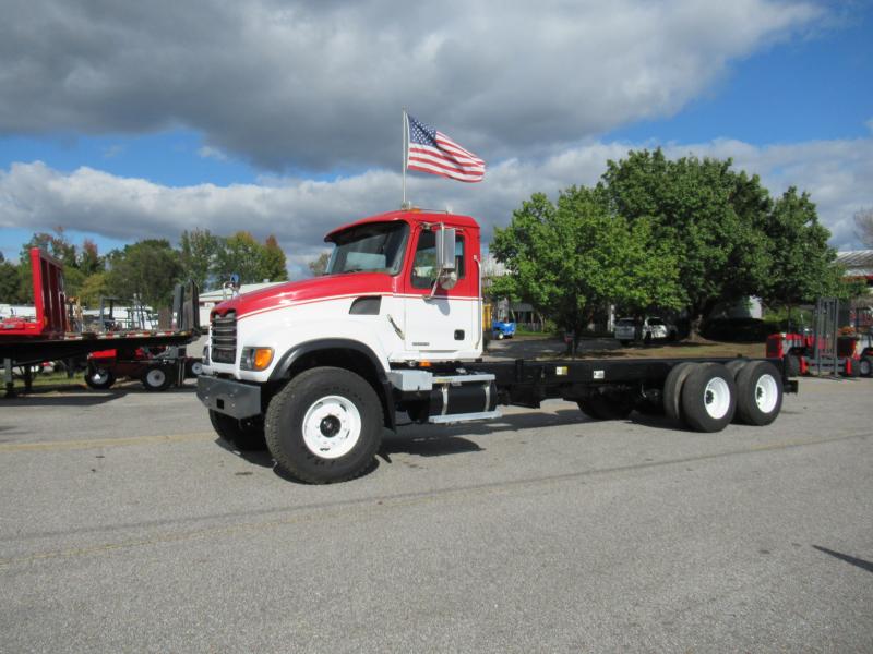 2007 Mack CV713 1