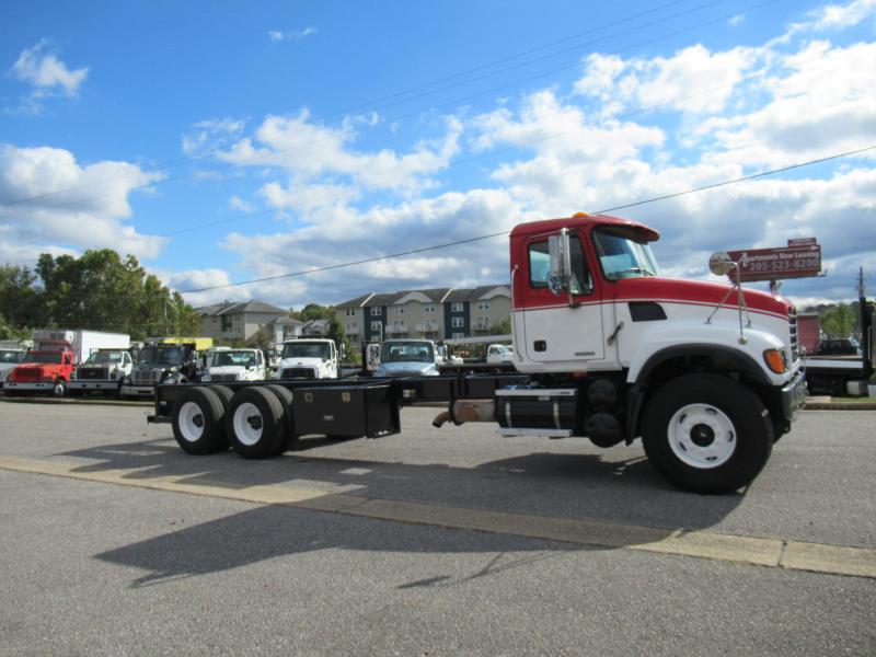 2007 Mack CV713 9